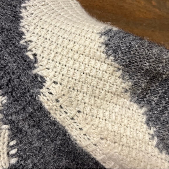 Skull Cashmere Chunky Knit Button Cardigan Sweater Colorblock Gray Oversized XS - Picture 10 of 13